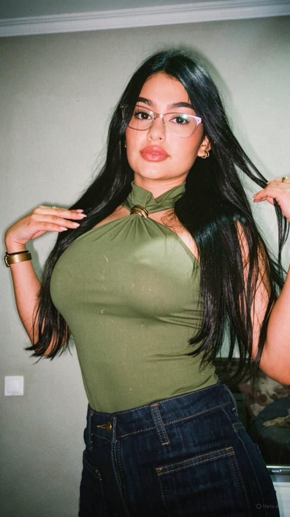 647982133: Chica busca chico en Valencia