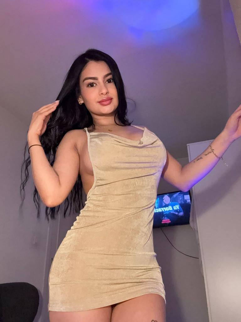 647982133: Chica busca chico en Valencia