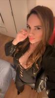 647644034: Chica busca chico en Ibiza