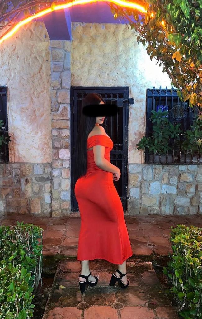 Chica busca chico en Menorca: 