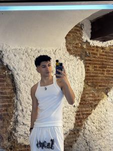 Chico busca chica en Madrid: 