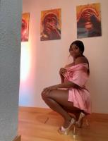 607583783: Chica busca chico en Barcelona