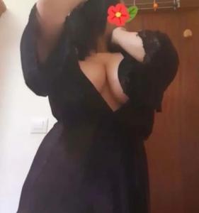 634305263: Chica busca chico en Gerona