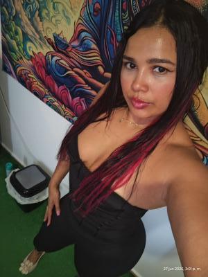 Chica busca chico en Almería: 