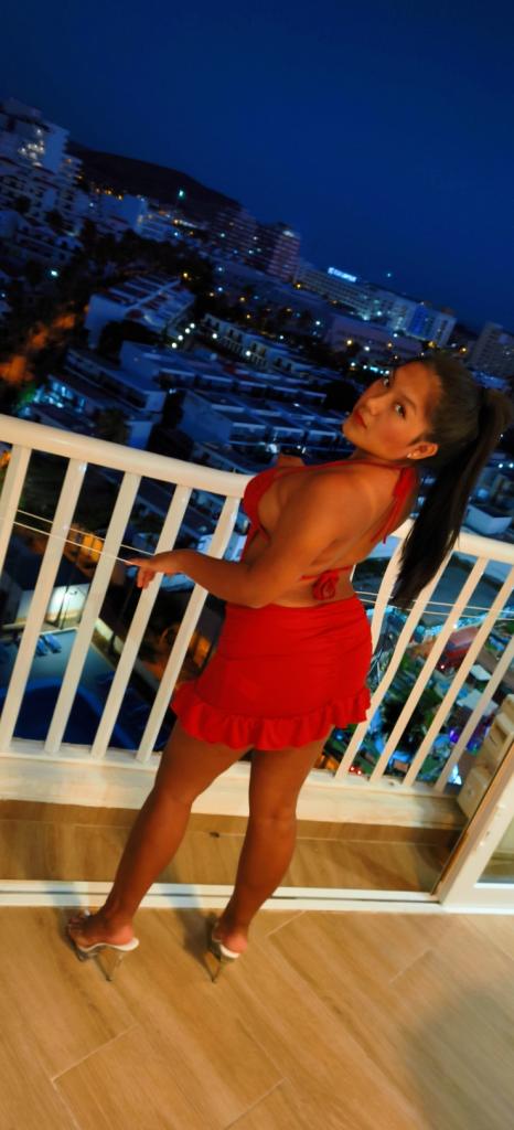 Chica busca chico en Cádiz: 
