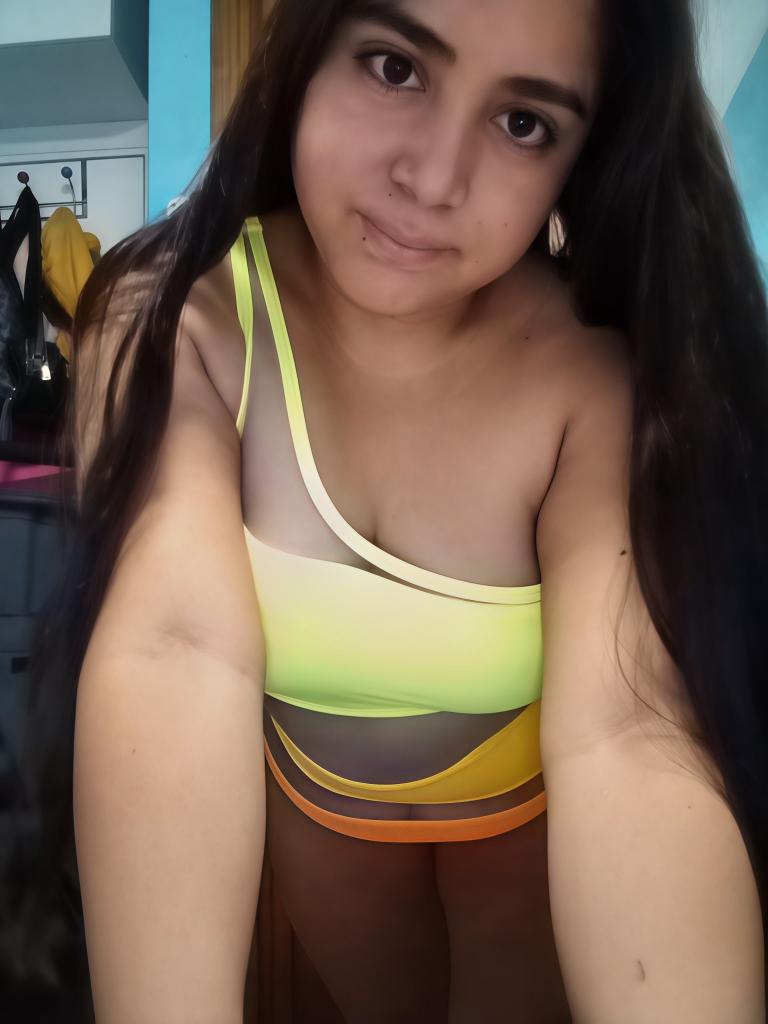 663532904: Chica busca chico en Madrid