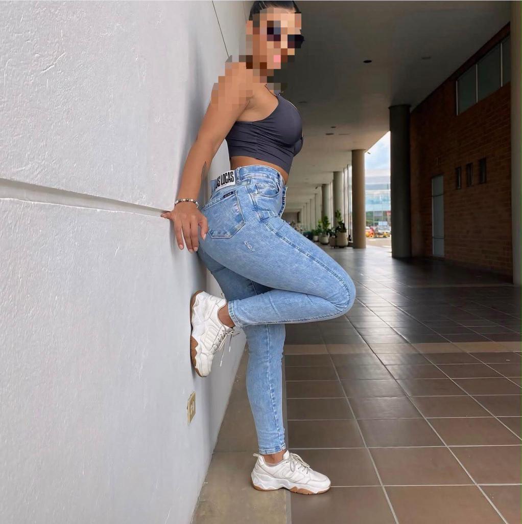 604292753: Chica busca chico en Murcia