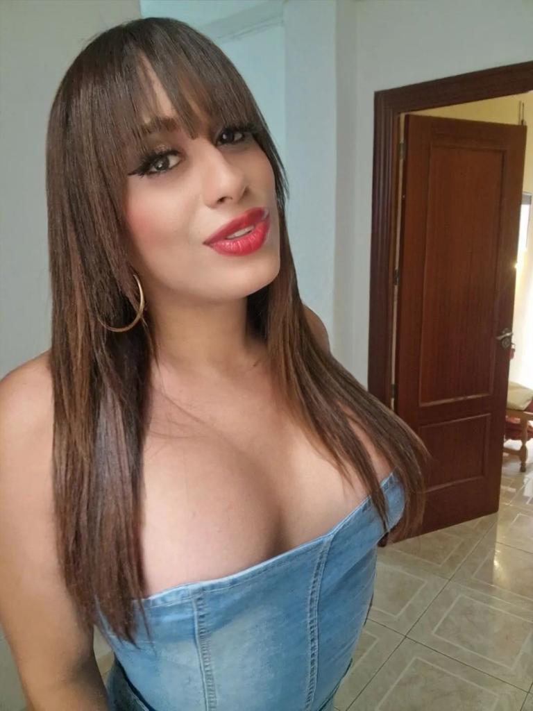 611337318: Travesti en La Coruña