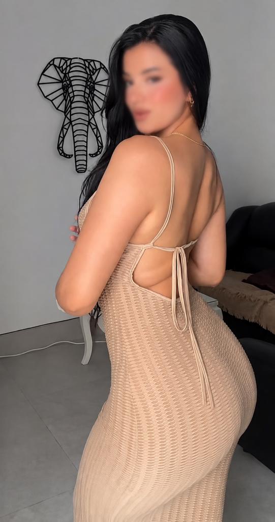 610779258: Chica busca chico en Valencia