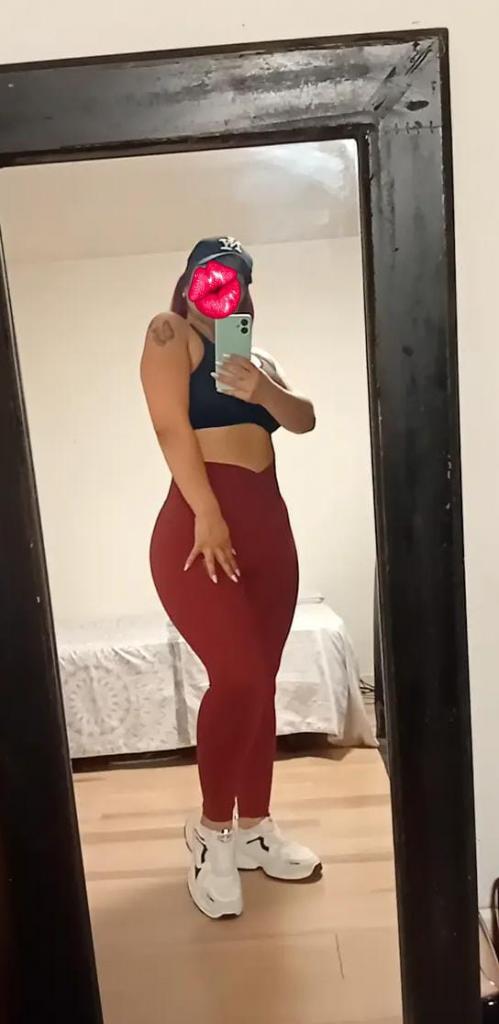 604212571: Chica busca chico en Gerona