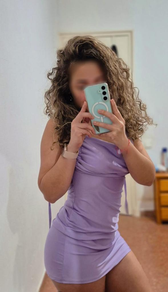 Chica busca chico en Ibiza: 