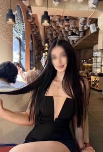 631316899: Chica busca chico en Madrid