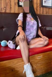 643553129: Chica busca chico en Granada
