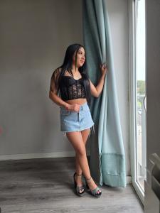 630978452: Chica busca chico en Madrid