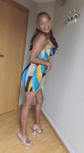 695610907: Chica busca chico en Barcelona
