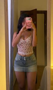 657564091: Chica busca chico en Barcelona
