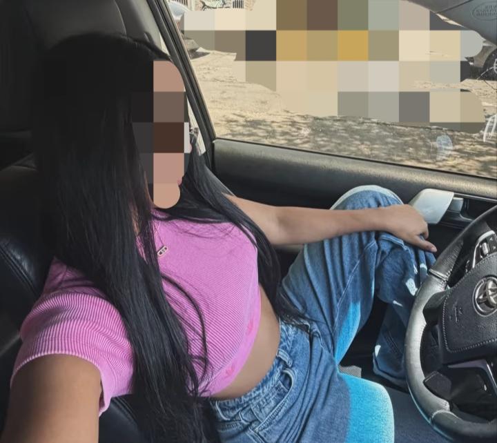 643553129: Chica busca chico en Granada