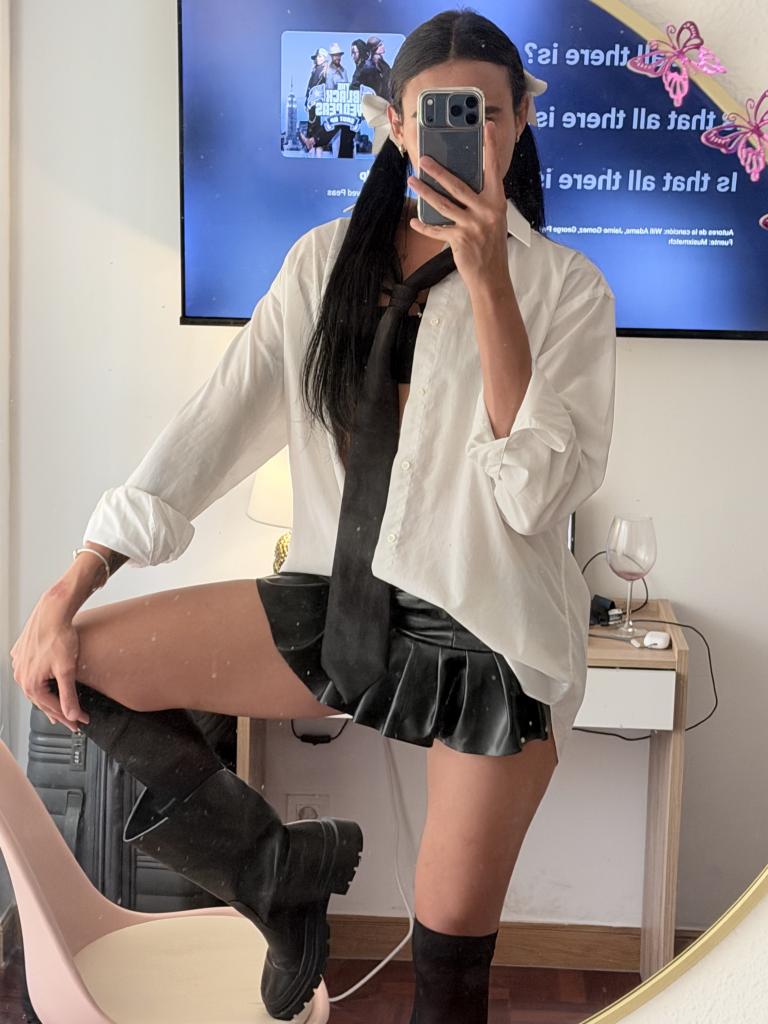 633300449: Transexual en Burgos