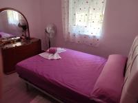 690327716: Chica busca chico en Granada