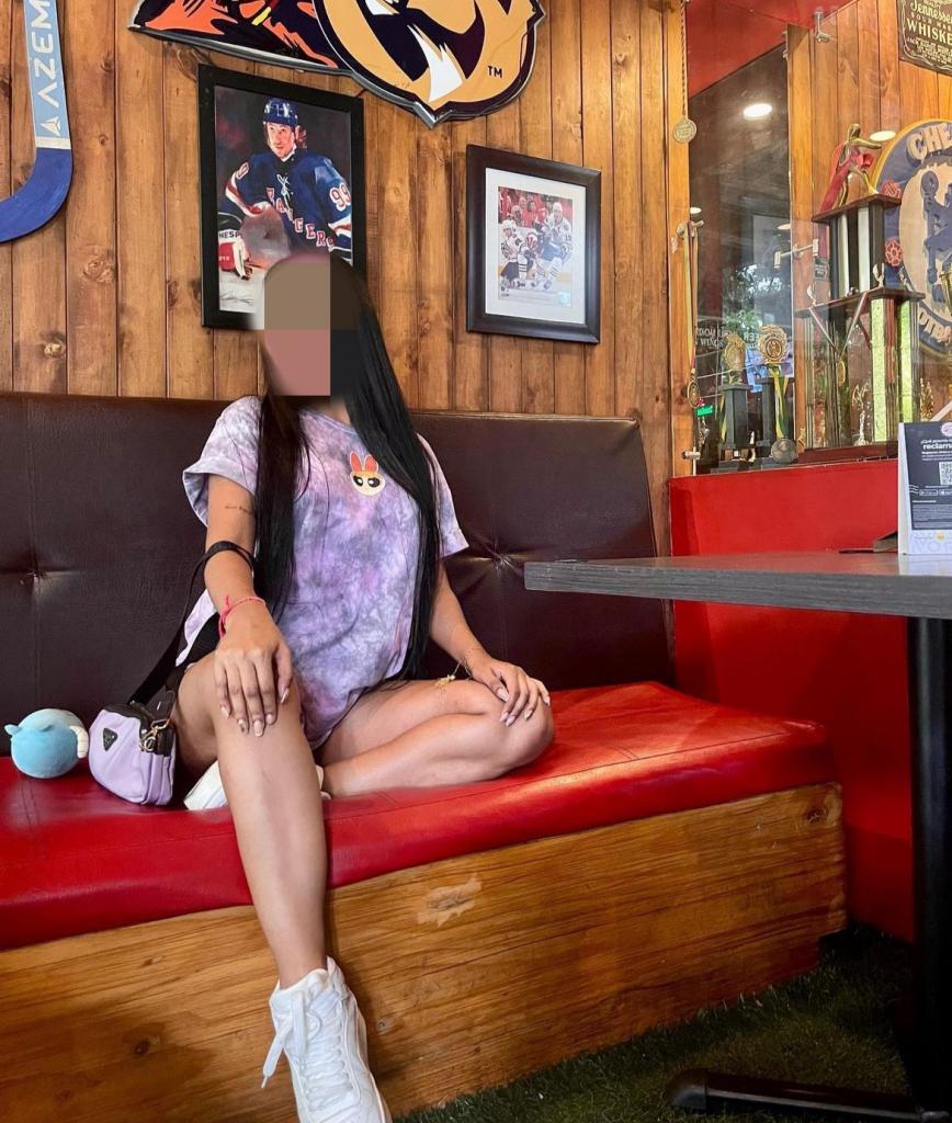 Chica busca chico en Granada: 