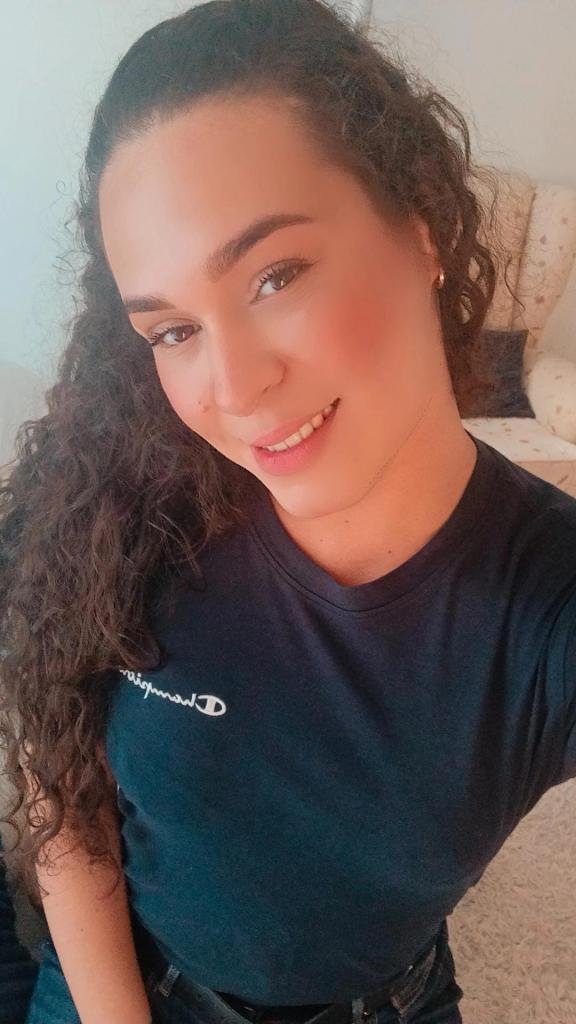 613852890: Travesti en Jaén