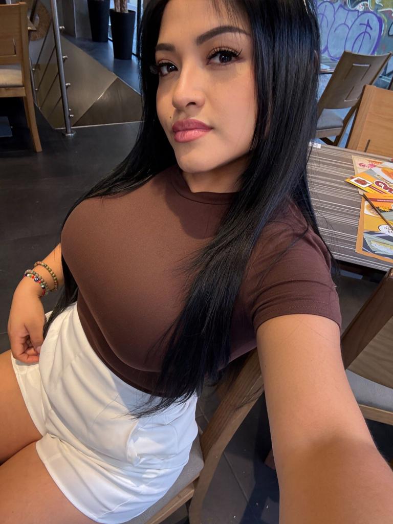 627379876: Chica busca chico en Cádiz
