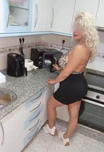 Chica busca chico en Castellón: 