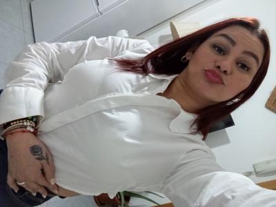 Chica busca chico en Huelva: 