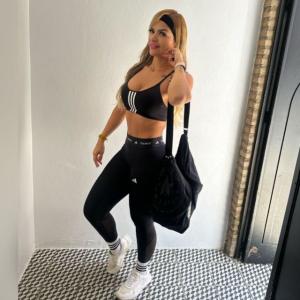 Chica busca chico en Tenerife: 