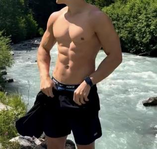 684795448: Chico busca chica en Málaga