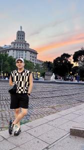 643208941: Chico busca chica en Barcelona