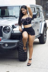 625957301: Chica busca chico en Madrid