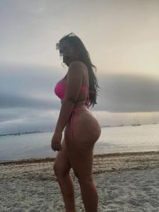 Chica busca chico en Cádiz: 