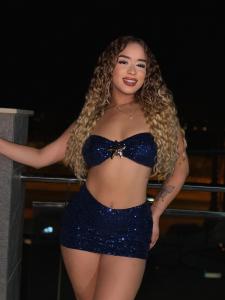 Chica busca chico en Ibiza: 