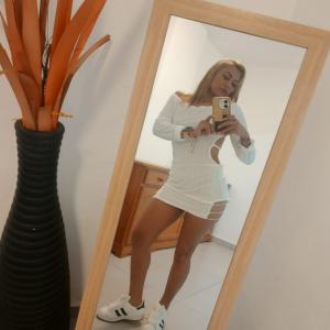 Chica busca chico en Tenerife: 