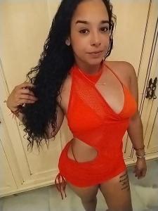 Chica busca chico en Granada: Chica busca chico