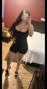 672955271: Chica busca chico en Barcelona