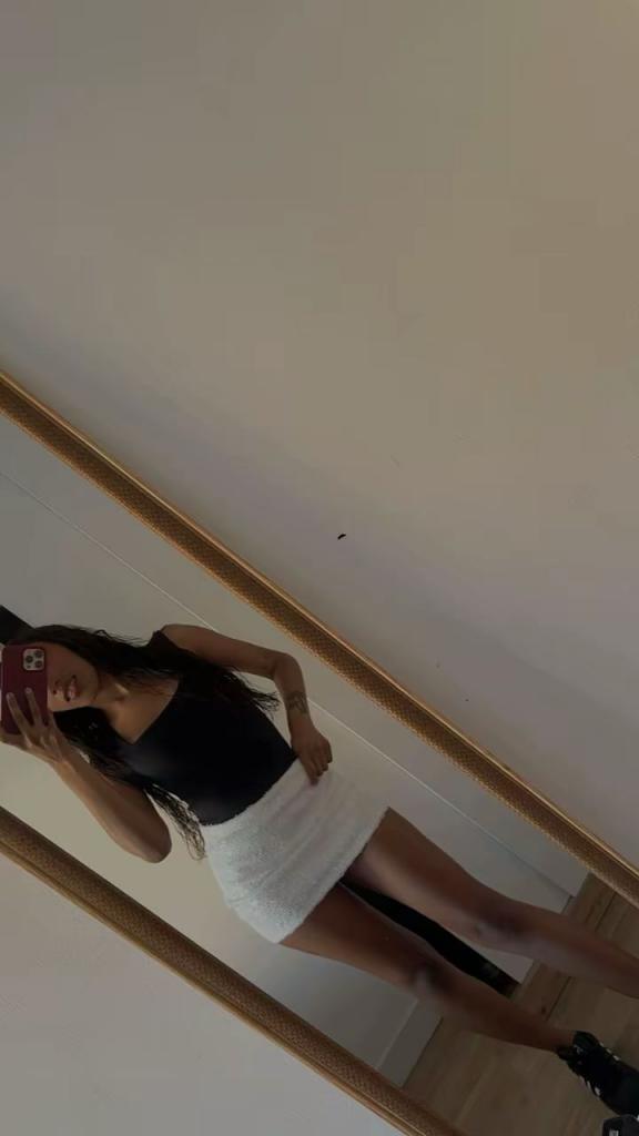 671118271: Chica busca chico en Lérida