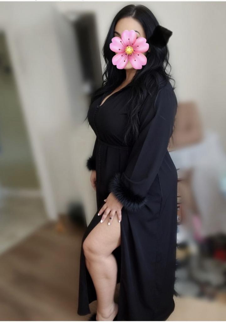 Chica busca chico en Granada: 