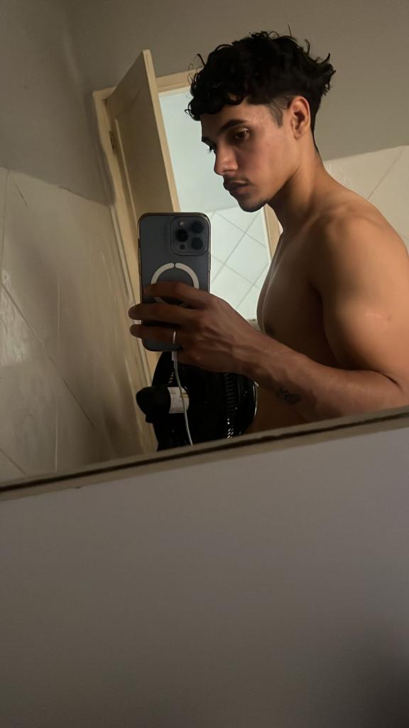 634141626: Chico busca chica en Málaga