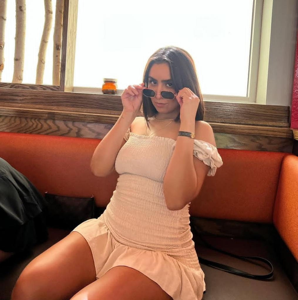 613930188: Chica busca chico en Barcelona