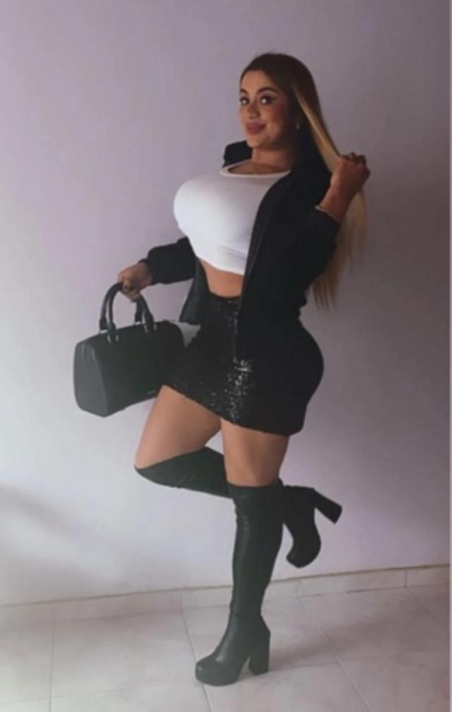 Chica busca chico en Barcelona: 