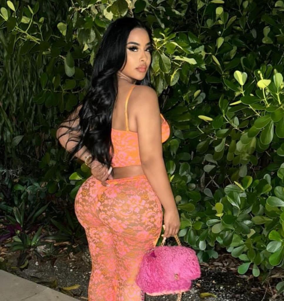 Chica busca chico en Sevilla: 