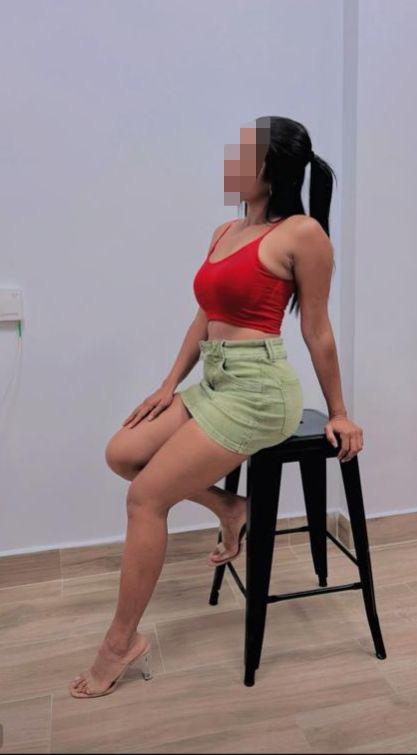 Chica busca chico en Almería: 