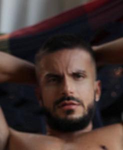 612298399: Chico busca chica en Madrid