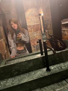 613437838: Chica busca chico en Madrid