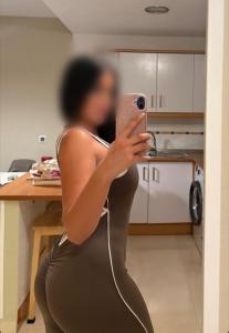 633082145: Chica busca chico en Málaga