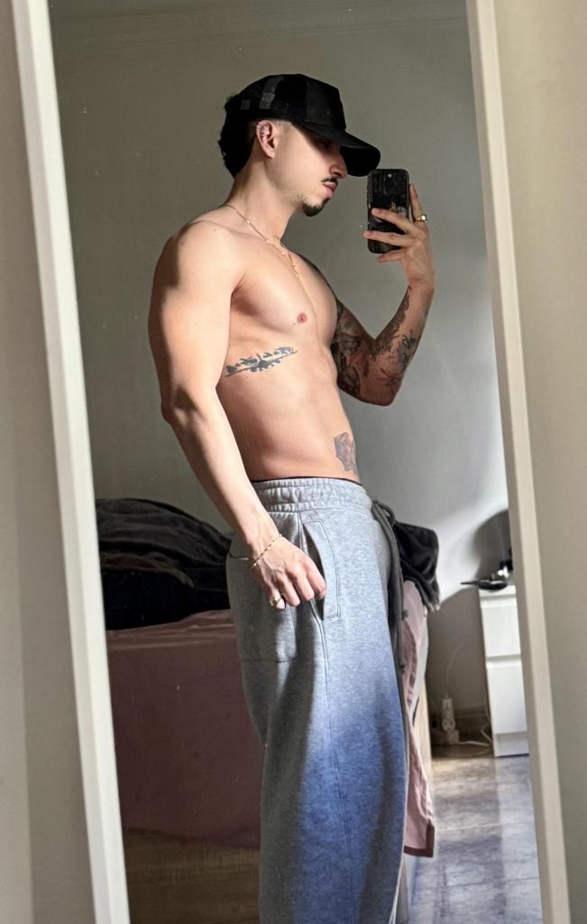 Chico busca chica en Mallorca: 