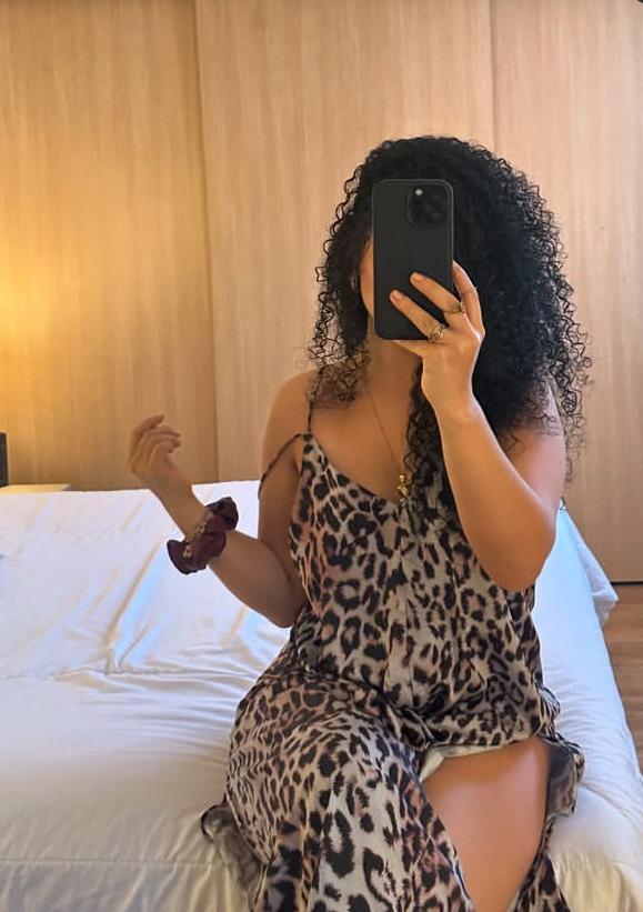 611297431: Chica busca chico en Sevilla