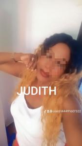 Chica busca chico en Almería: 